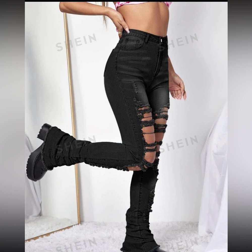 Shein Icon Ripped & Raw Hem Jeans